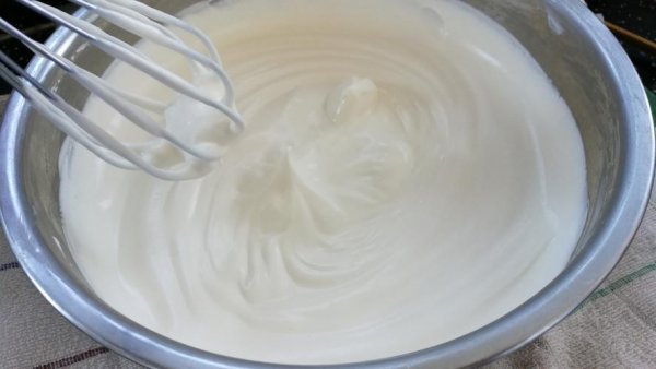 为啥雀巢淡奶油打不发 乳脂奶油怎样打？