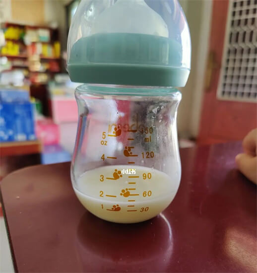 各月龄宝宝吃奶量有什么标准？