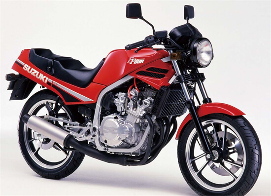 入门级动力怪兽，铃木KATANA-250四缸摩托车，感受90年代疯狂